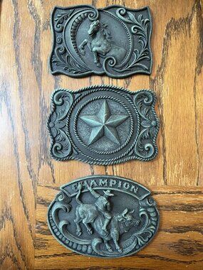 Home Interiors Western Rodeo Buckle 6” Wall Plaques-Bronco/Star/Horse Set of 3